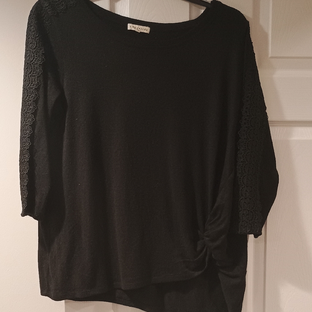 New Directions Elegant Black Blouse with Lace Details